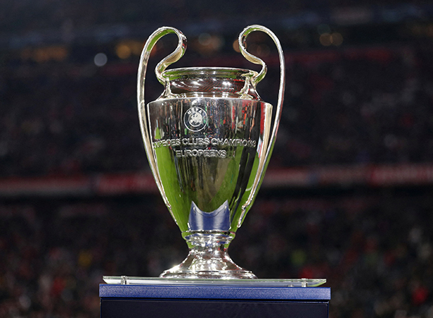 Sân vận động rực lửa đêm chung kết Champions League