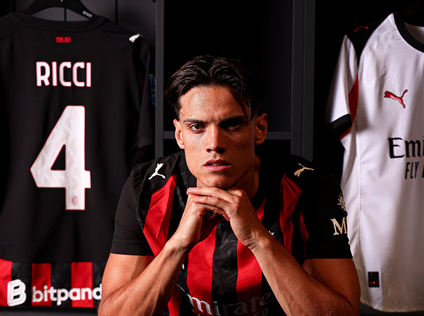 Samuele Ricci rạng rỡ trong màu áo mới của AC Milan