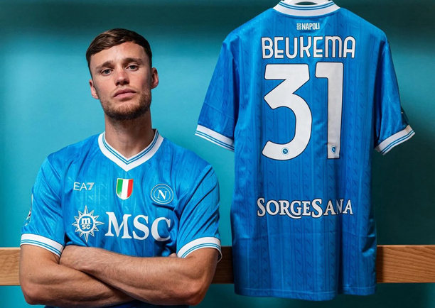 Sam Beukema ký hợp đồng dài hạn với Napoli
