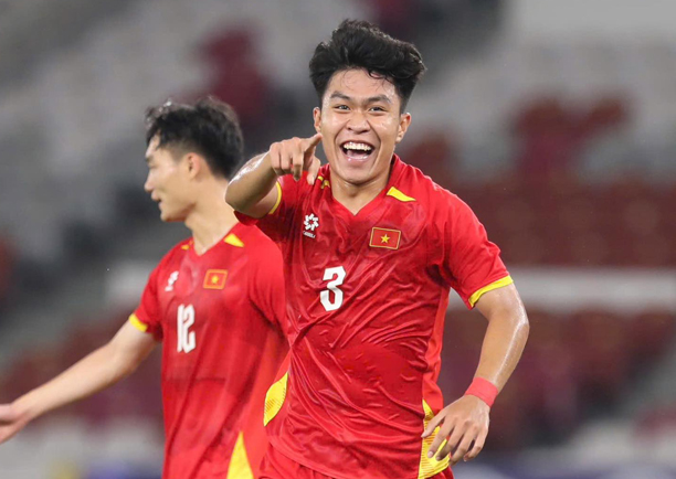 Trung vệ Lý Đức bỏ ngỏ khả năng ra sân vì chấn thương