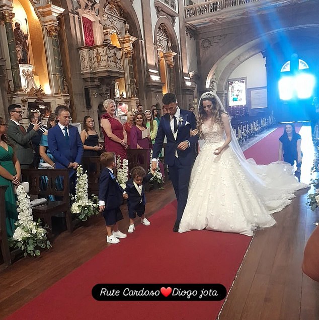 Khoảnh khắc ngọt ngào của gia đình Diogo Jota