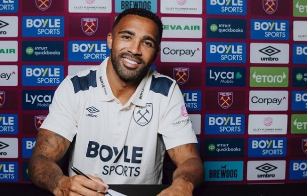Callum Wilson tươi cười trong màu áo West Ham, sẵn sàng cho thử thách mới